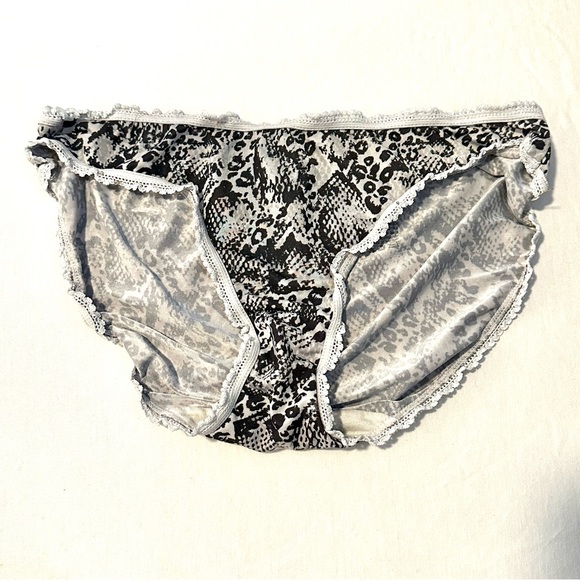 Used Assorted Underwear - Picture 7 of 8